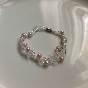 Freshwater pearls and crystal bracelet